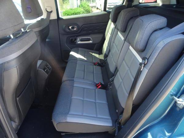 HABITACLE SPACIEUX PROTECTEUR ET CONFORTABLE