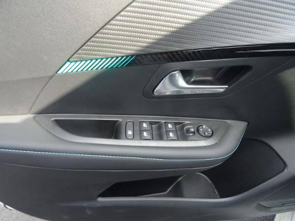 Acheter une e-208 blanche d'occasion allure business électrique à Toulouse en Haute Garonne