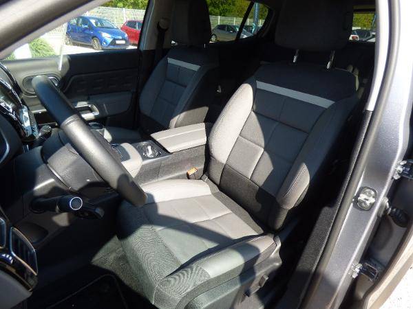 POSTE DE CONDUITE CONFORTABLE ET CONNECTE