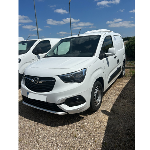 LOCATION CAMION FRIGO A ROQUETTES ET A AUTERIVE AU SUD DE TOULOUSE DANS LE 31