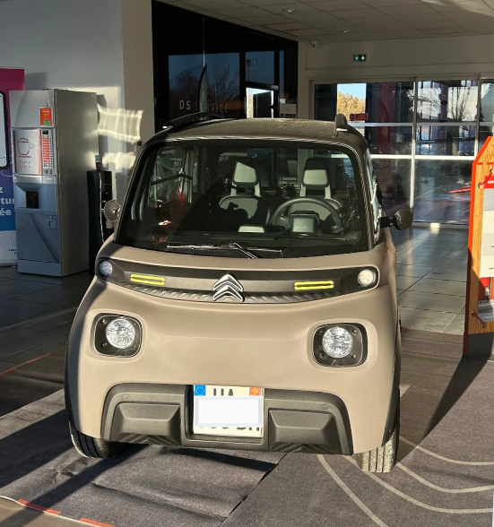 Prendre rendez-vous pour essayer et voir une voiture sans permis : Citroen Ami au garage Bouscatel à Roquettes au sud de Toulouse